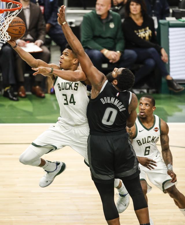 窗口期密尔沃基雄鹿调整名单以备足总杯,更衣室发声环节打磨,话题不断,高层口径保持一致的简单介绍 窗口期密尔沃基雄鹿调整名单以备足总杯,更衣室发声环节打磨,话题不断,高层口径保持一致的简单介绍