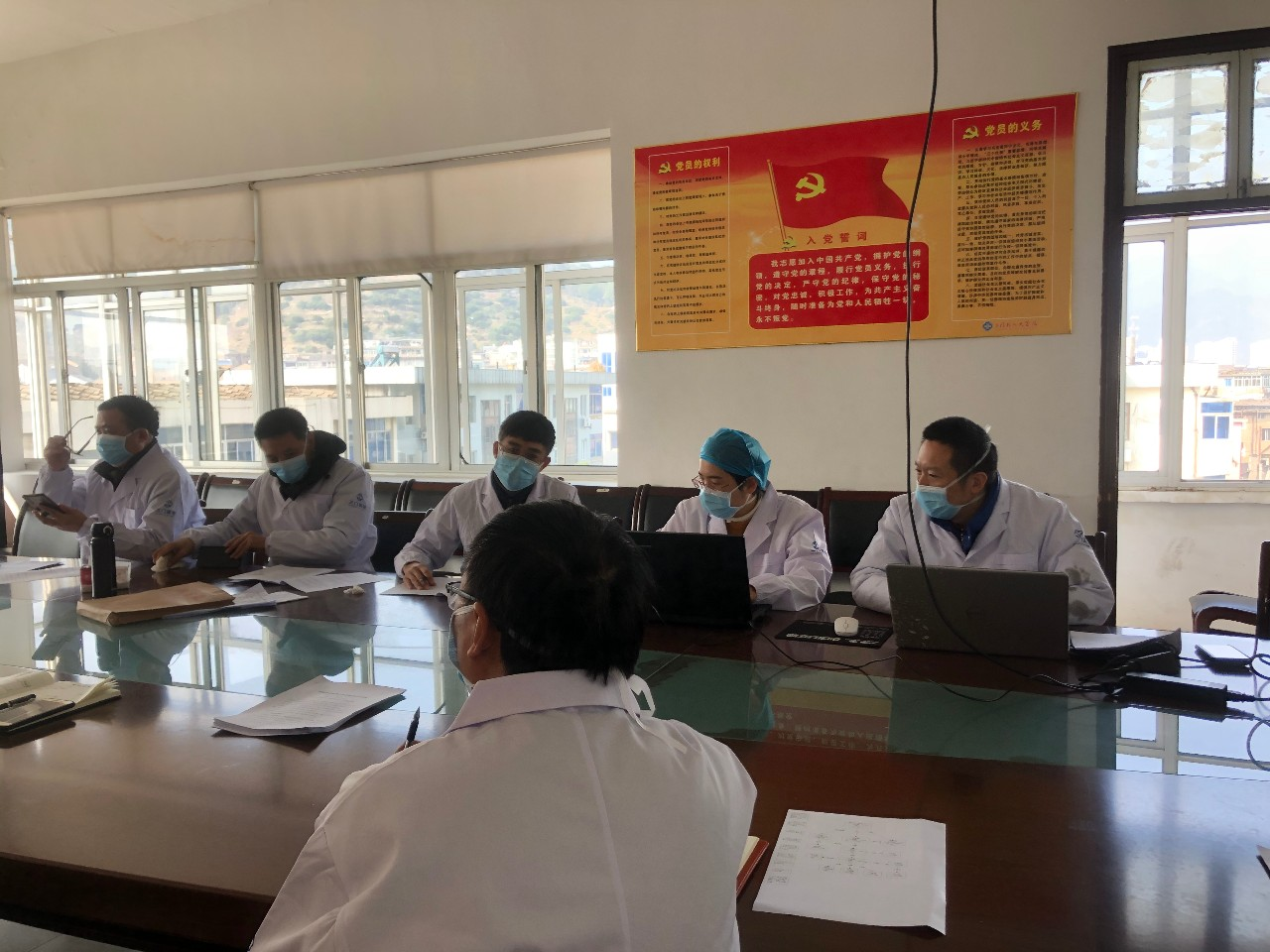 悦盈娱乐平台 -内马尔更衣室跳舞